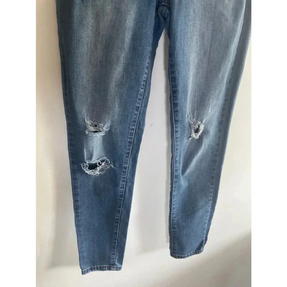 Kancan Blue Jeans Distressed Skinny Size 9 29 EUC - Picture 3 of 12